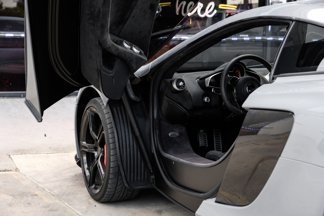 McLaren 650s Coupe 2015 McLaren 650s Coupe 2015