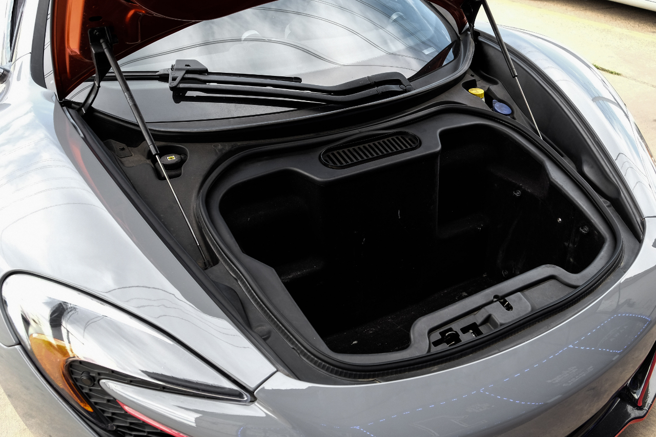 McLaren 650s Coupe 2015 McLaren 650s Coupe 2015