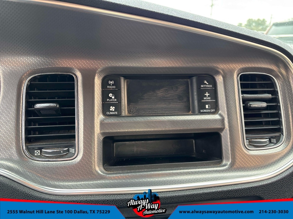 Dodge Charger SE 2012