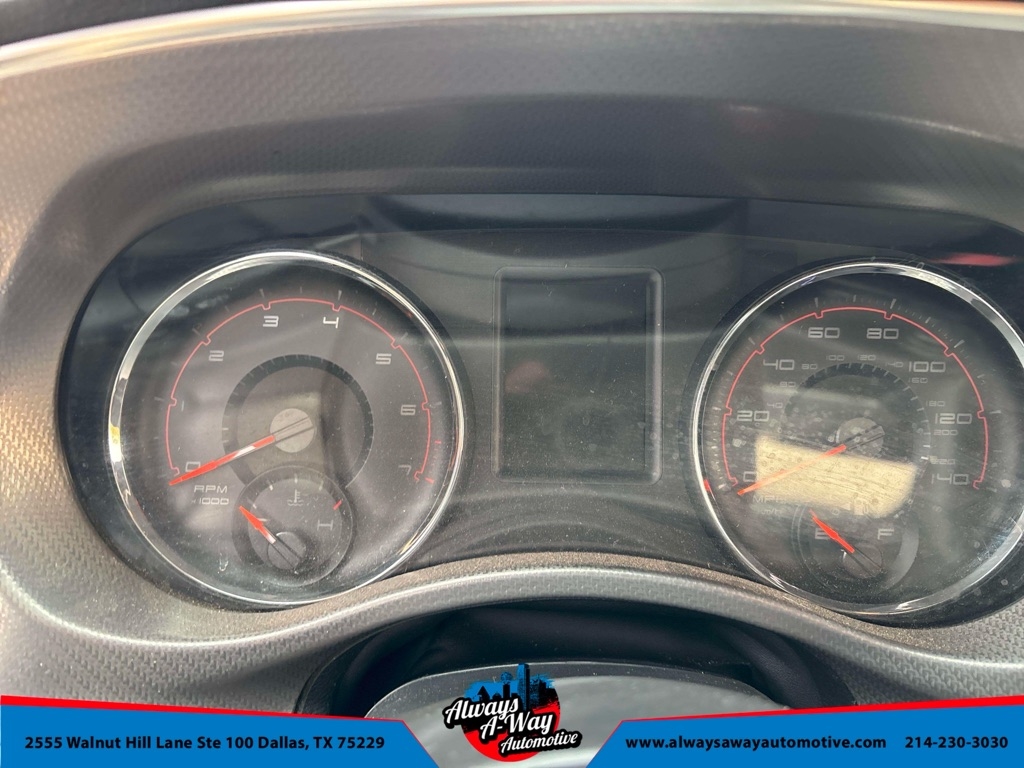 Dodge Charger SE 2012