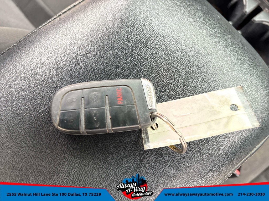 Dodge Charger SE 2012