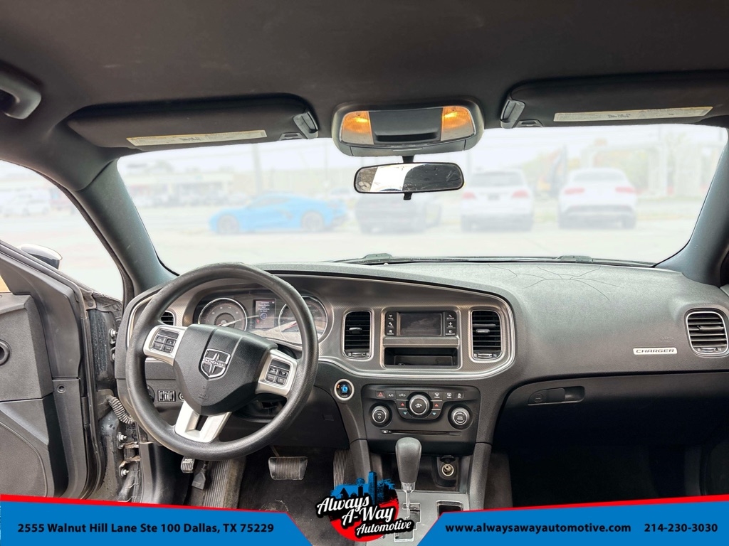 Dodge Charger SE 2012