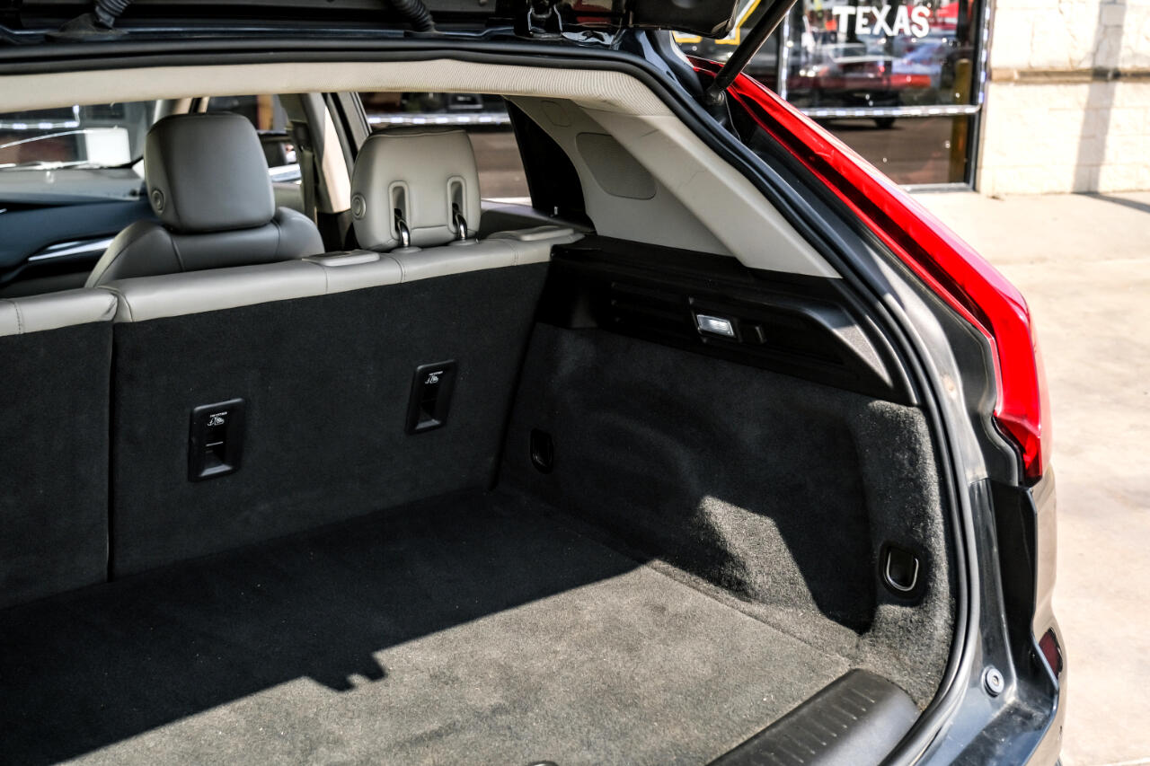 Cadillac XT4 Luxury 2019 Cadillac XT4 Luxury 2019