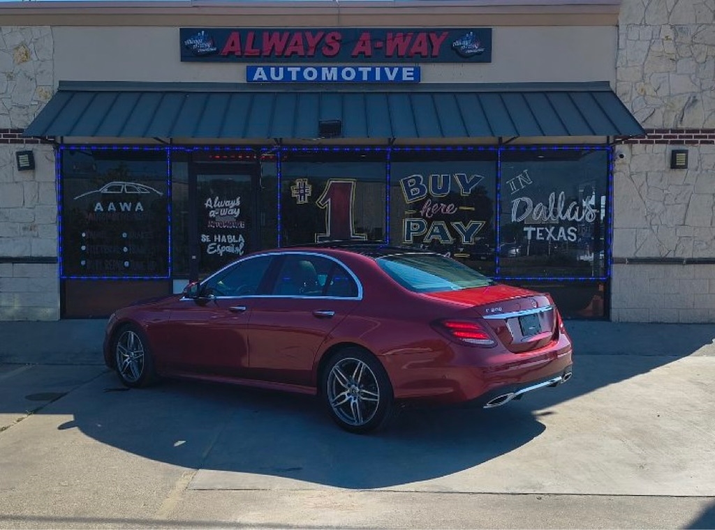 Mercedes-Benz E-Class E300 Luxury Sedan 2018 Mercedes-Benz E-Class E300 Luxury Sedan 2018