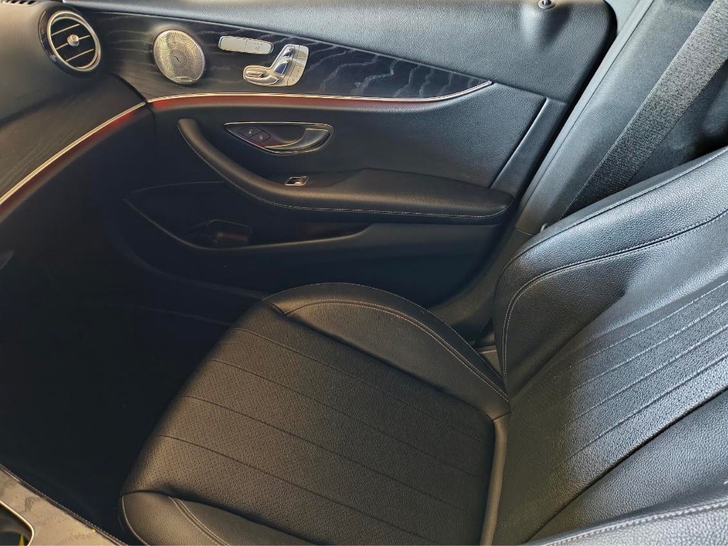 Mercedes-Benz E-Class E300 Luxury Sedan 2018 Mercedes-Benz E-Class E300 Luxury Sedan 2018