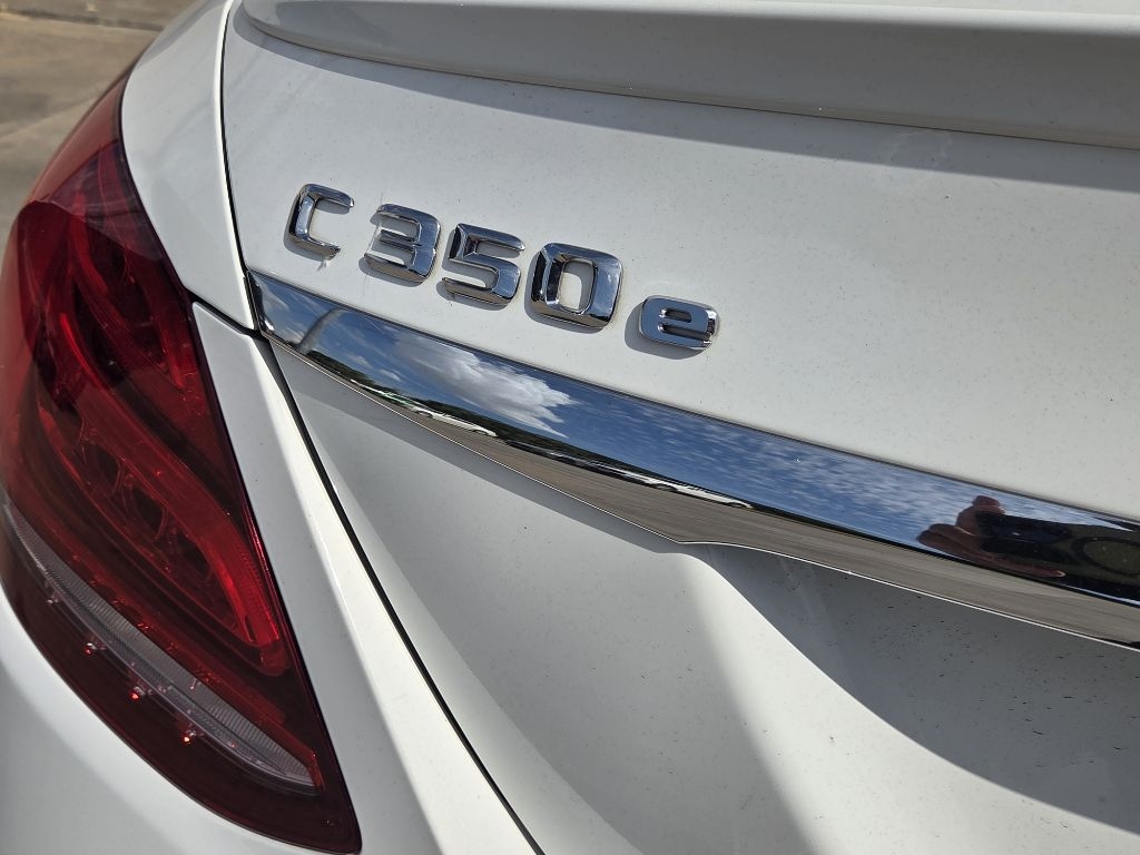 Mercedes-Benz C-Class Hybrid C 350e 2016 Mercedes-Benz C-Class Hybrid C 350e 2016