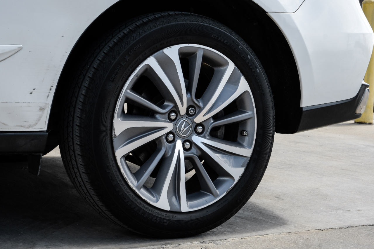 Acura MDX 9-Spd AT w/Tech Package 2017 Acura MDX 9-Spd AT w/Tech Package 2017