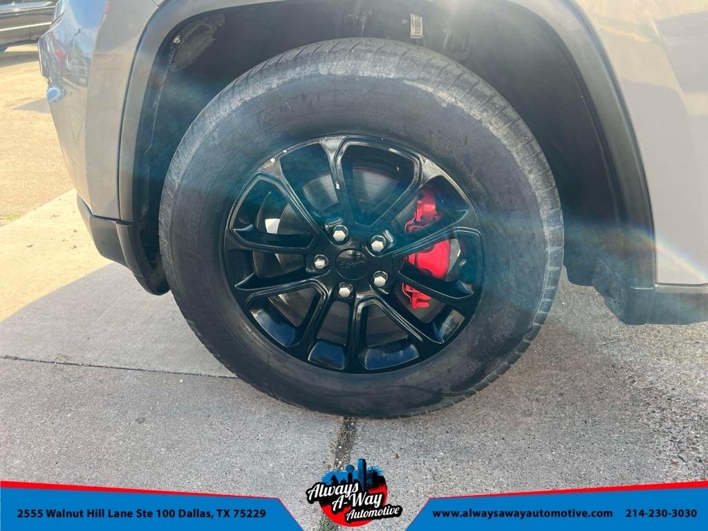 Jeep Grand Cherokee Laredo 2WD 2014