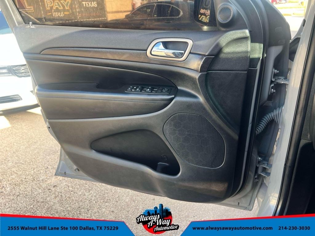 Jeep Grand Cherokee Laredo 2WD 2014