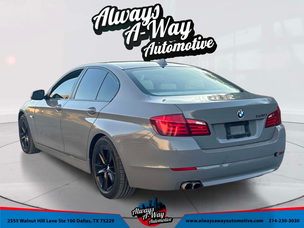 BMW 5-Series 528i 2012