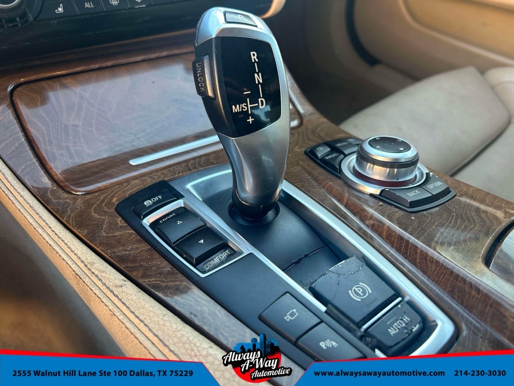 BMW 5-Series 528i 2012