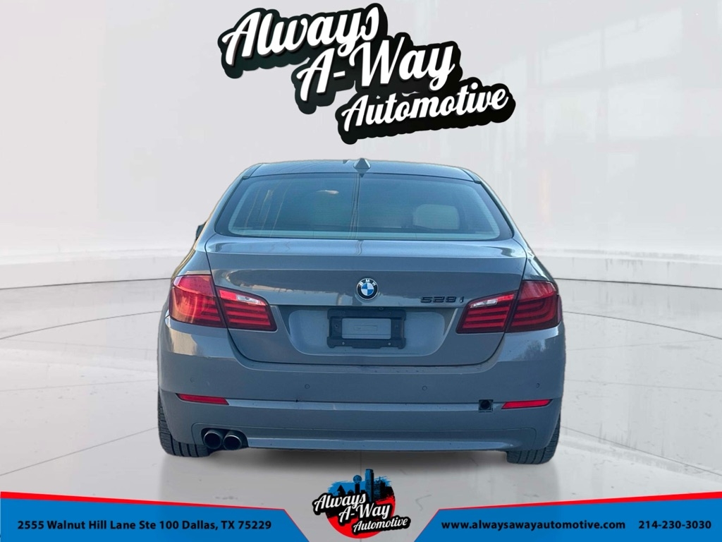 BMW 5-Series 528i 2012