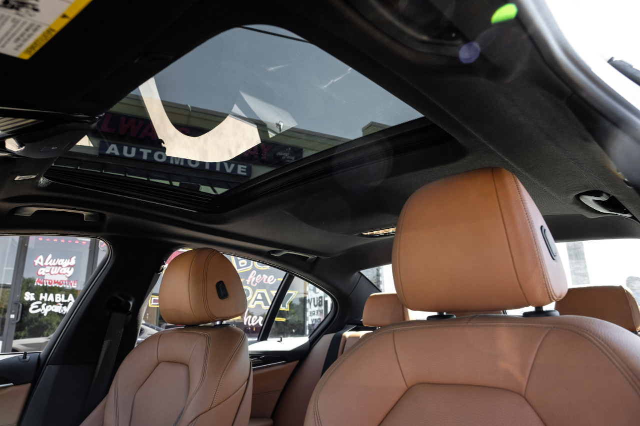 BMW 5-Series 530e iPerformance 2018 BMW 5-Series 530e iPerformance 2018