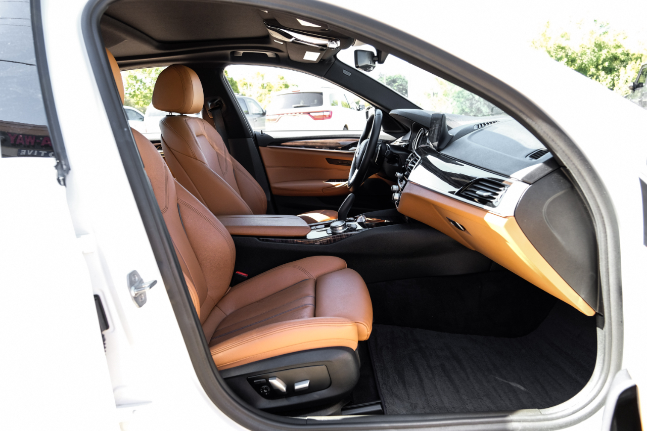 BMW 5-Series 530e iPerformance 2018 BMW 5-Series 530e iPerformance 2018