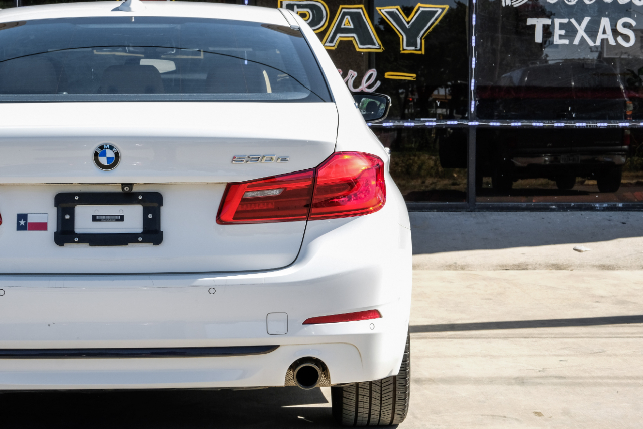 BMW 5-Series 530e iPerformance 2018 BMW 5-Series 530e iPerformance 2018