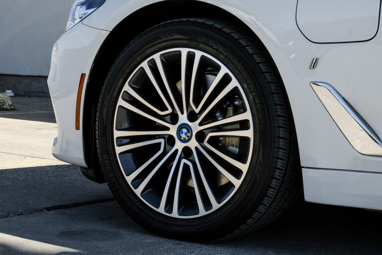 BMW 5-Series 530e iPerformance 2018 BMW 5-Series 530e iPerformance 2018