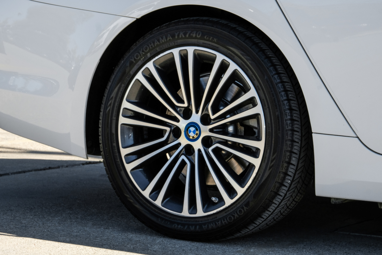BMW 5-Series 530e iPerformance 2018 BMW 5-Series 530e iPerformance 2018