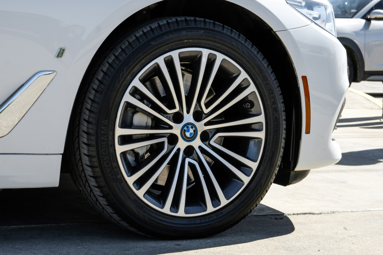 BMW 5-Series 530e iPerformance 2018 BMW 5-Series 530e iPerformance 2018