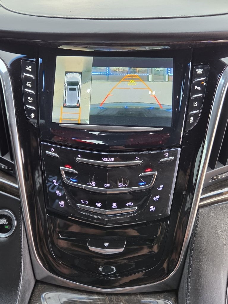 Cadillac Escalade Platinum 4WD 2015 Cadillac Escalade Platinum 4WD 2015