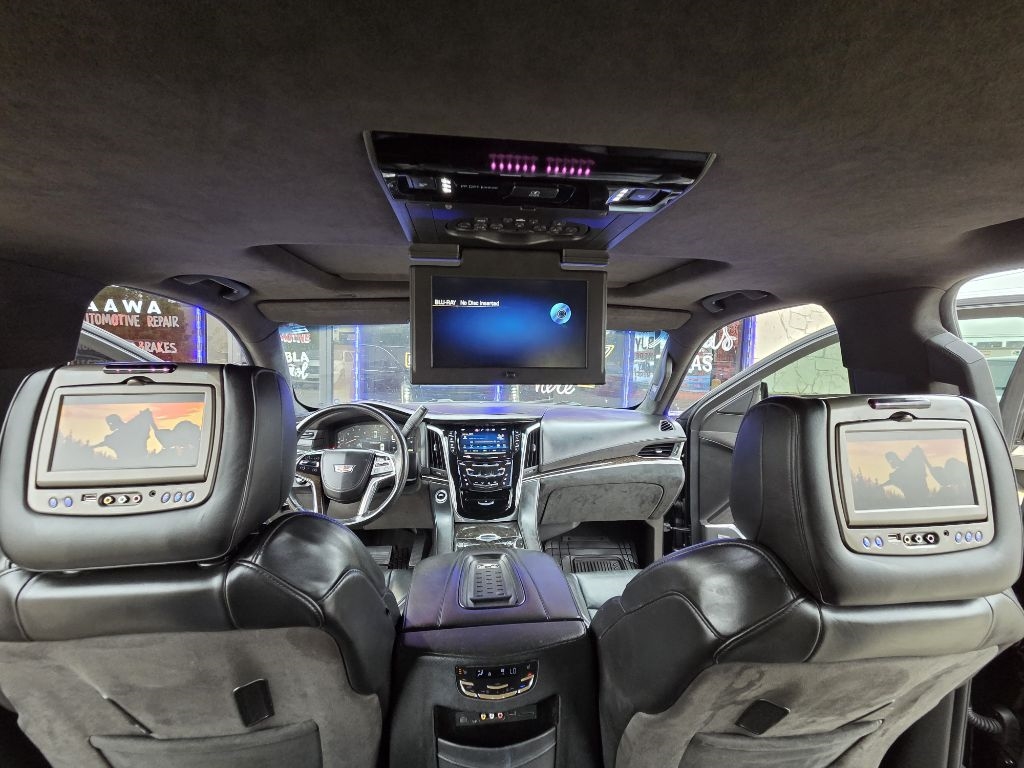 Cadillac Escalade Platinum 4WD 2015 Cadillac Escalade Platinum 4WD 2015