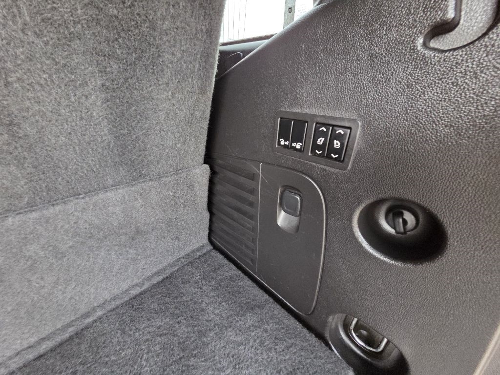 Cadillac Escalade Platinum 4WD 2015 Cadillac Escalade Platinum 4WD 2015