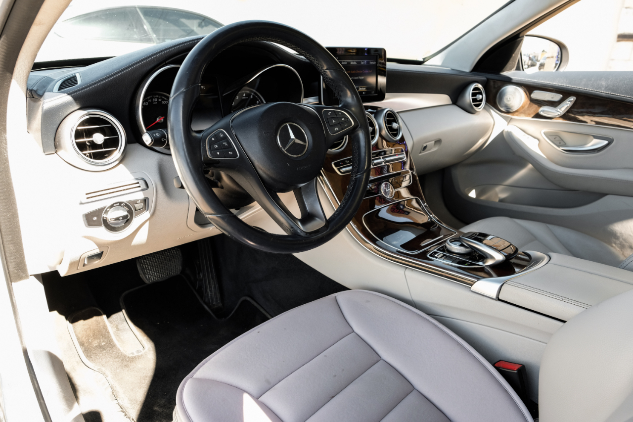 Mercedes-Benz C-Class C300 Sedan 2016 Mercedes-Benz C-Class C300 Sedan 2016