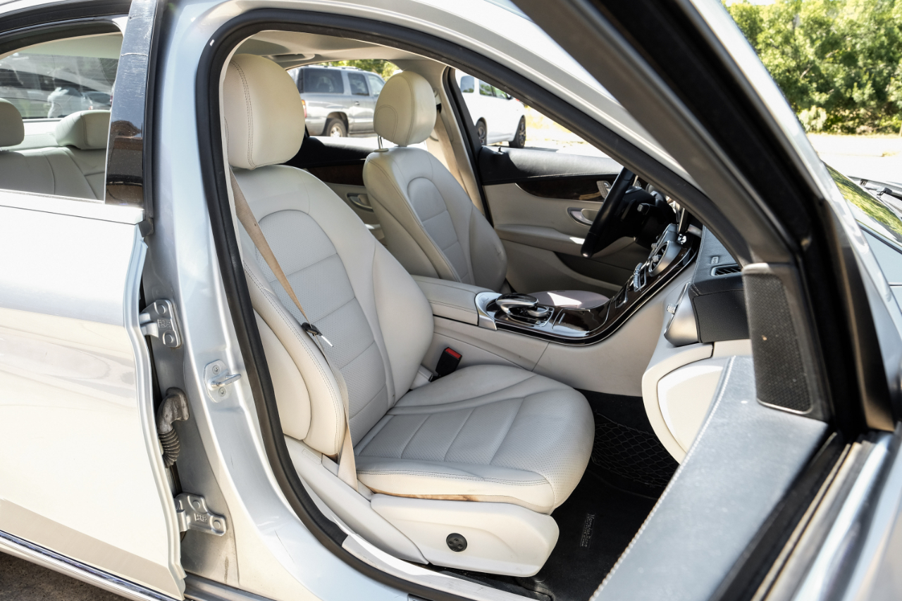 Mercedes-Benz C-Class C300 Sedan 2016 Mercedes-Benz C-Class C300 Sedan 2016