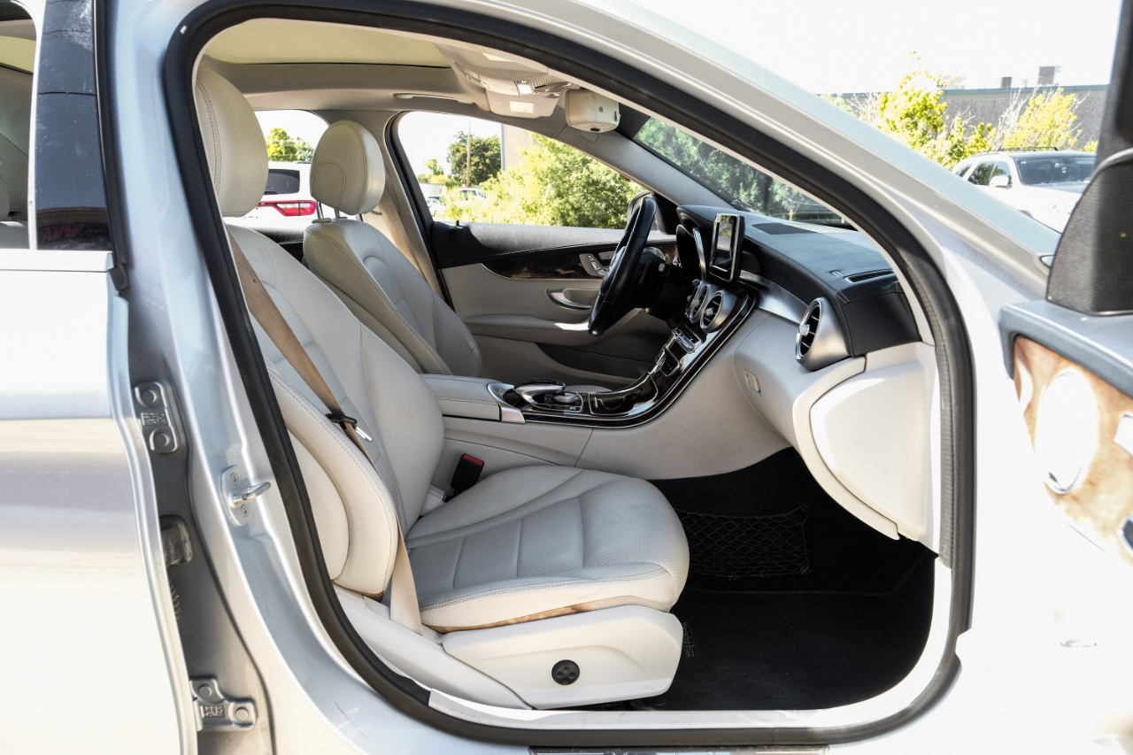 Mercedes-Benz C-Class C300 Sedan 2016 Mercedes-Benz C-Class C300 Sedan 2016