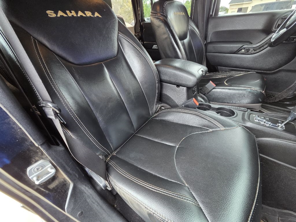 Jeep Wrangler Unlimited Sahara 4WD 2015 Jeep Wrangler Unlimited Sahara 4WD 2015