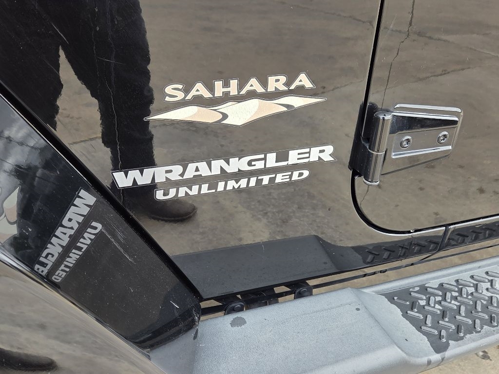 Jeep Wrangler Unlimited Sahara 4WD 2015 Jeep Wrangler Unlimited Sahara 4WD 2015