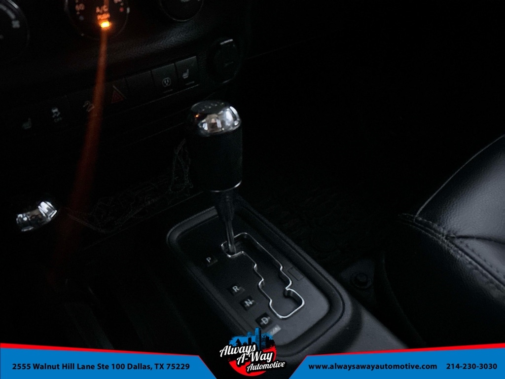 Jeep Wrangler Unlimited Sahara 4WD 2015