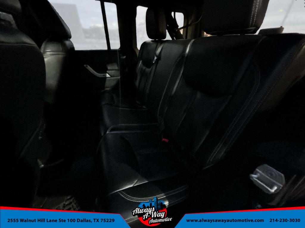 Jeep Wrangler Unlimited Sahara 4WD 2015