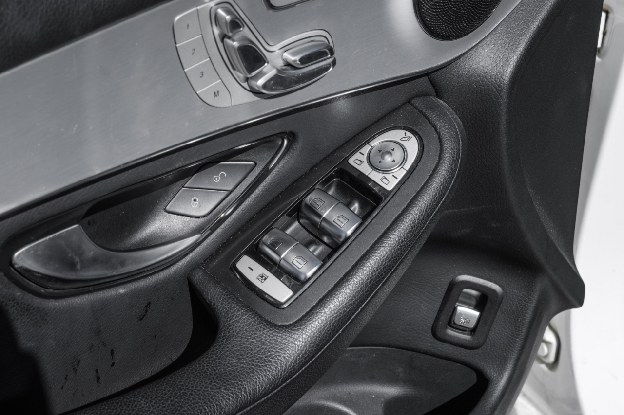 Mercedes-Benz GLC-Class GLC300 2019 Mercedes-Benz GLC-Class GLC300 2019