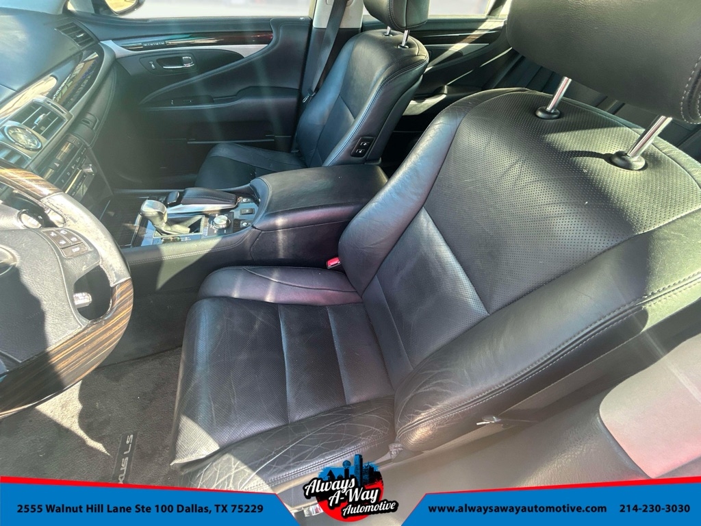 Lexus LS 460 Luxury Sedan 2013