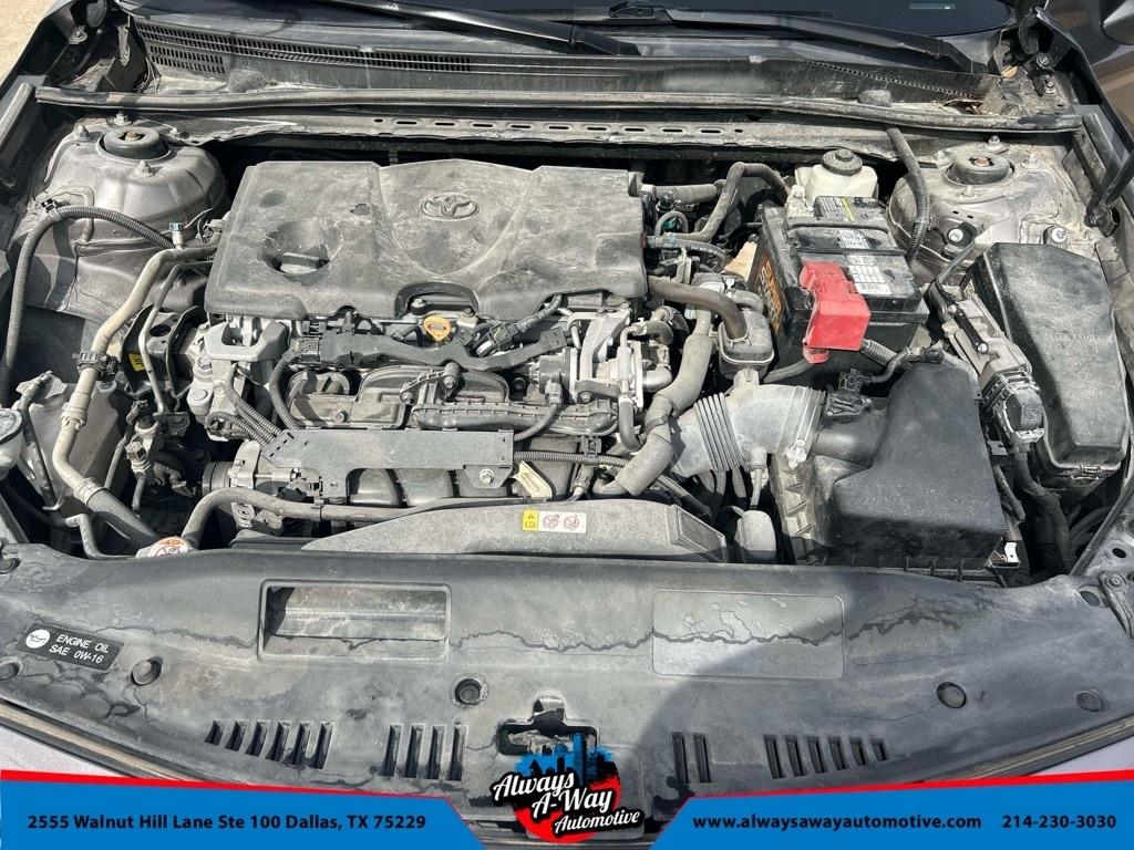 Toyota Camry SE 2020