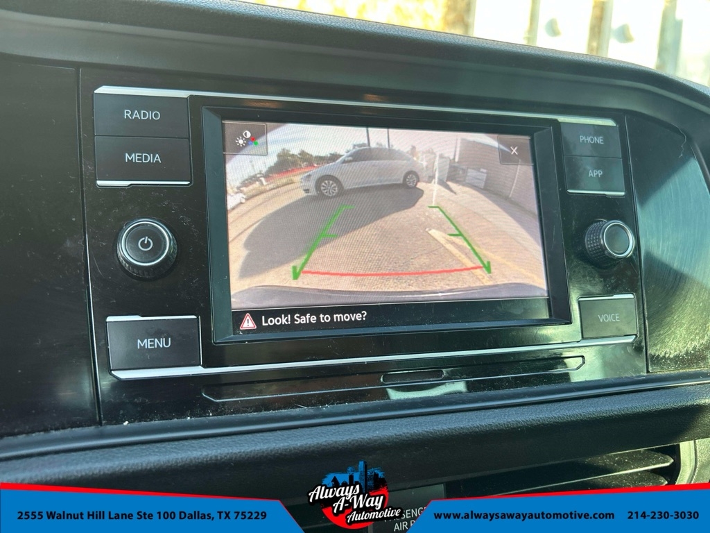 Volkswagen Jetta 1.4T S 8A 2021