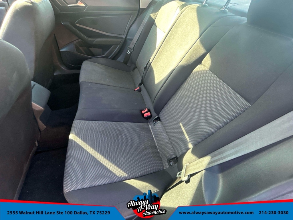 Volkswagen Jetta 1.4T S 8A 2021