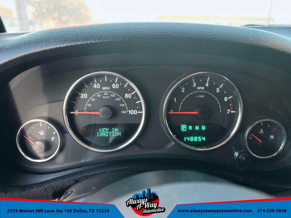 Jeep Wrangler Unlimited Sahara 4WD 2013