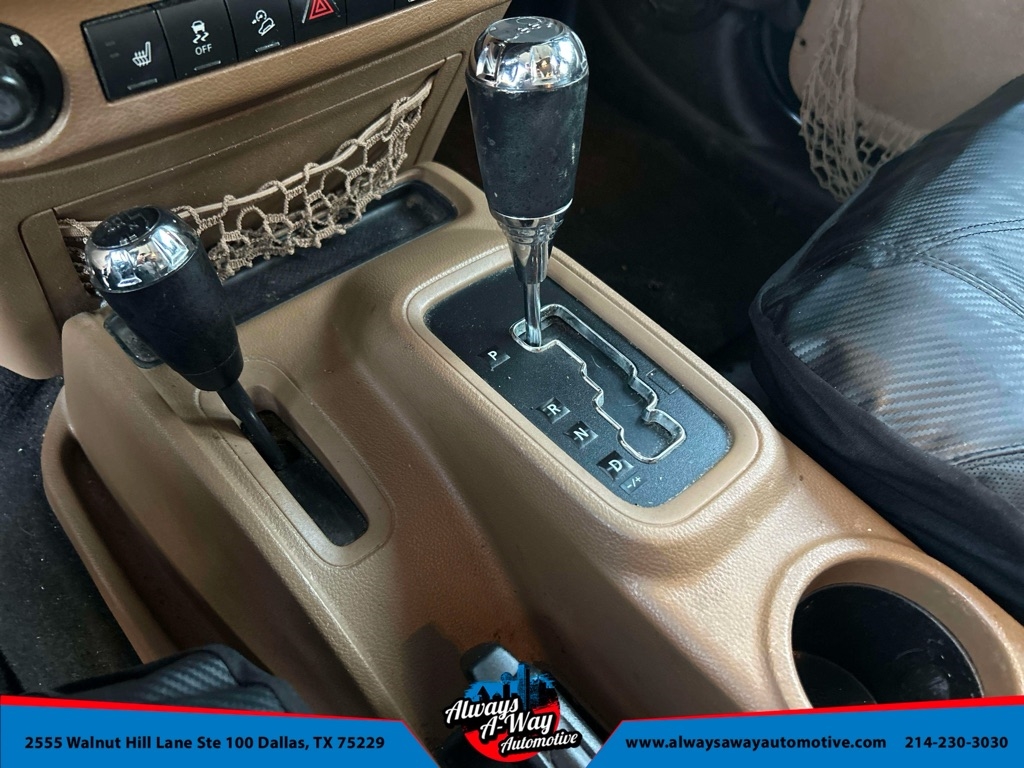 Jeep Wrangler Unlimited Sahara 4WD 2013