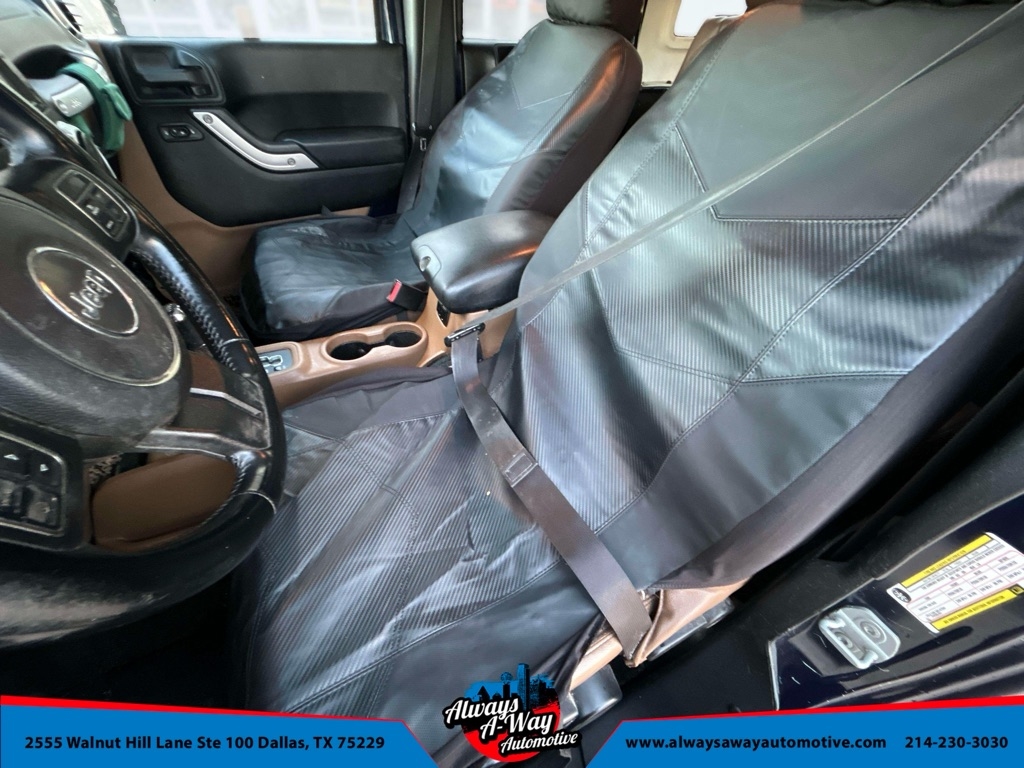 Jeep Wrangler Unlimited Sahara 4WD 2013