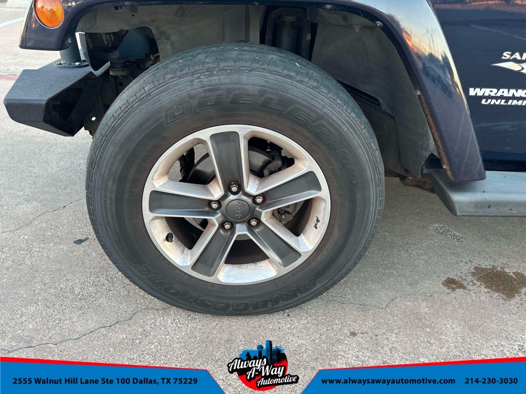 Jeep Wrangler Unlimited Sahara 4WD 2013