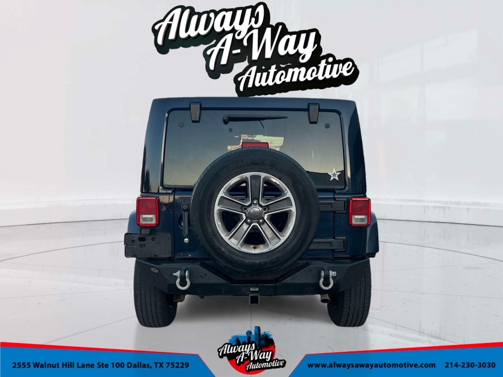Jeep Wrangler Unlimited Sahara 4WD 2013