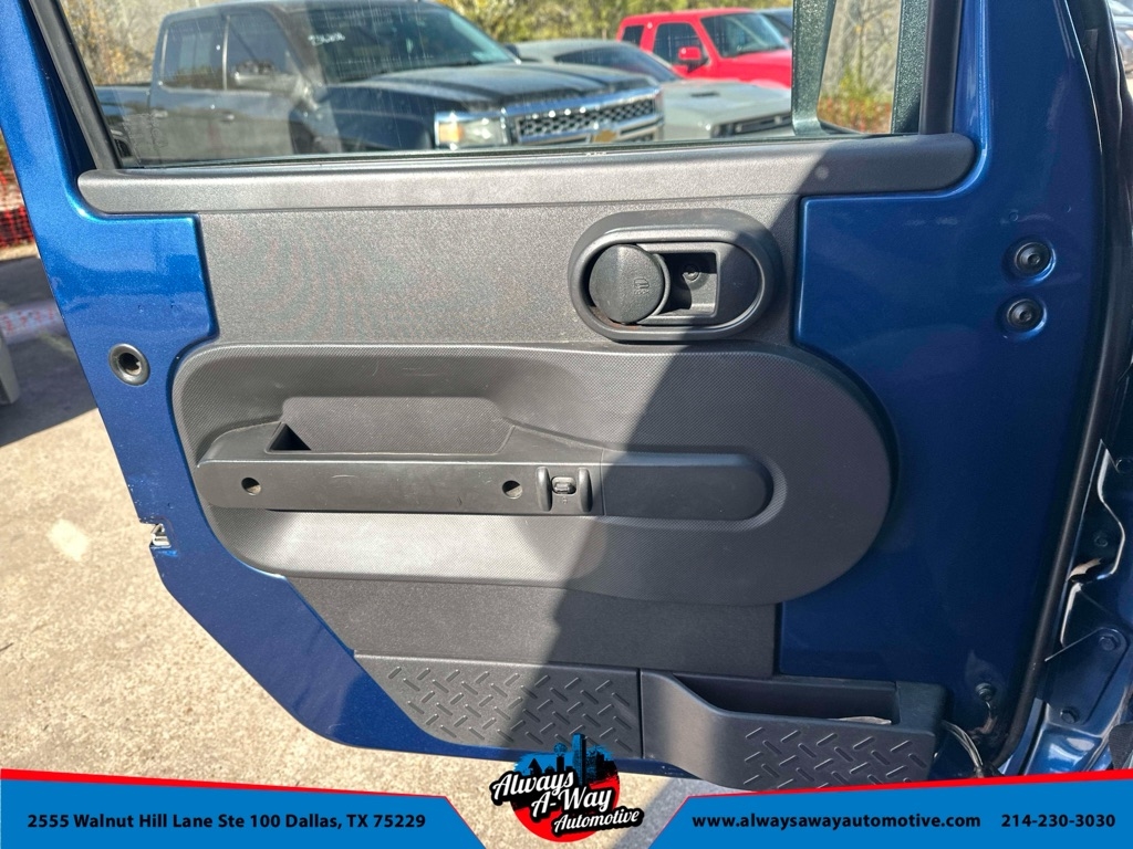 Jeep Wrangler Unlimited Sahara 4WD 2010