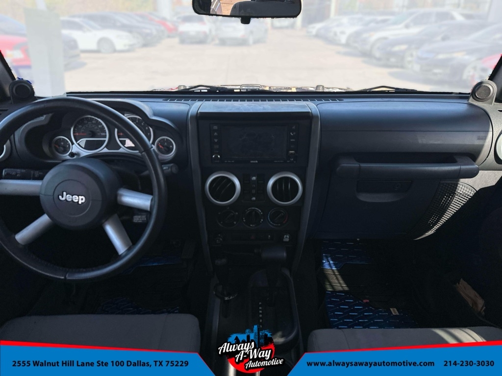 Jeep Wrangler Unlimited Sahara 4WD 2010