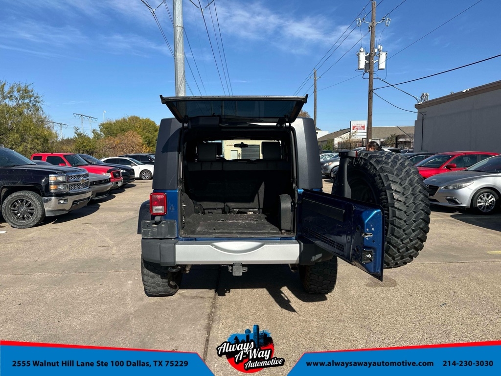 Jeep Wrangler Unlimited Sahara 4WD 2010