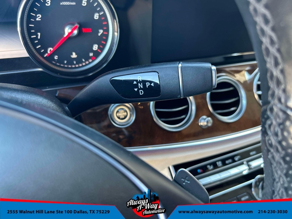 Mercedes-Benz E-Class E300 Luxury 4MATIC Sedan 2017