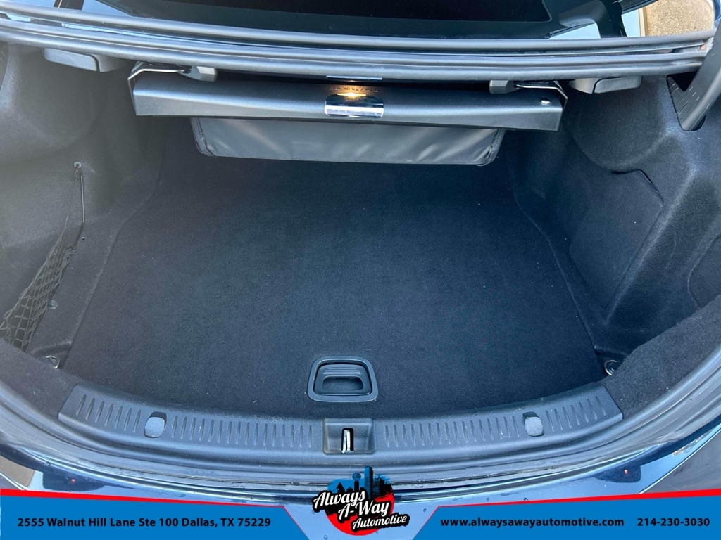 Mercedes-Benz E-Class E300 Luxury 4MATIC Sedan 2017