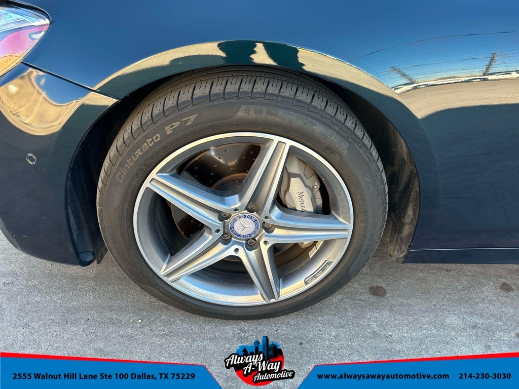 Mercedes-Benz E-Class E300 Luxury 4MATIC Sedan 2017