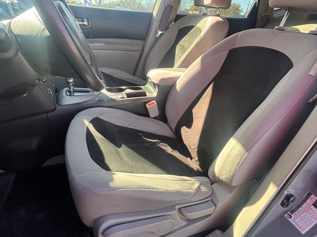 Nissan Rogue S 2WD 2012