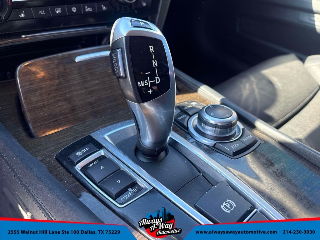 BMW 7-Series 750Li 2012